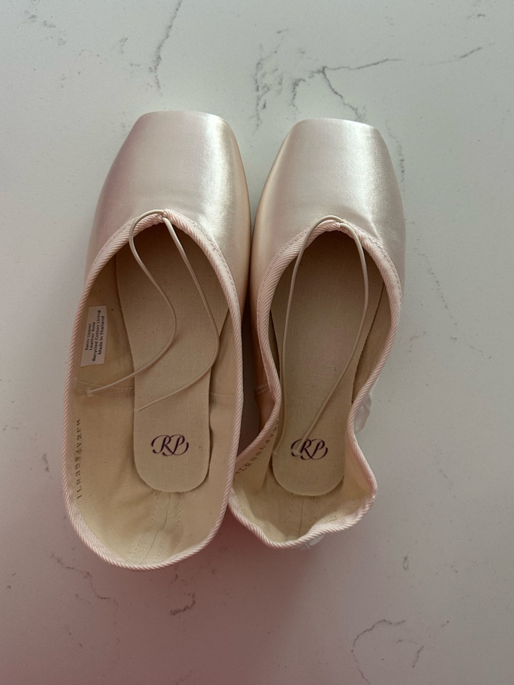 Ballet Pointe Shoes with satin tip from R-Class
